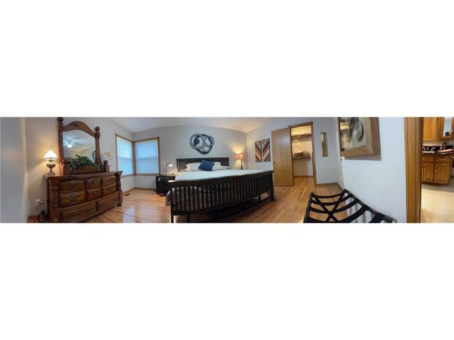 Building Photo - 12617 Old N Shore Dr