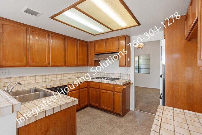 Building Photo - 3841 Violet Glen