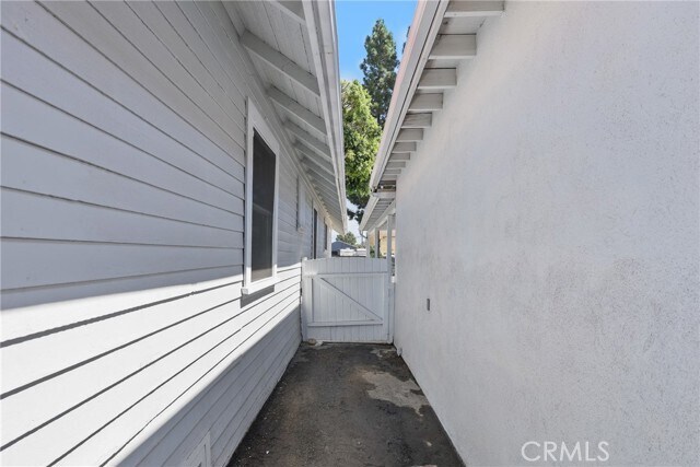 Building Photo - 15329 Paramount Blvd