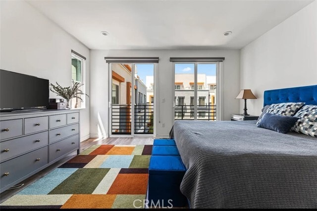 Building Photo - 215 Elm Ave