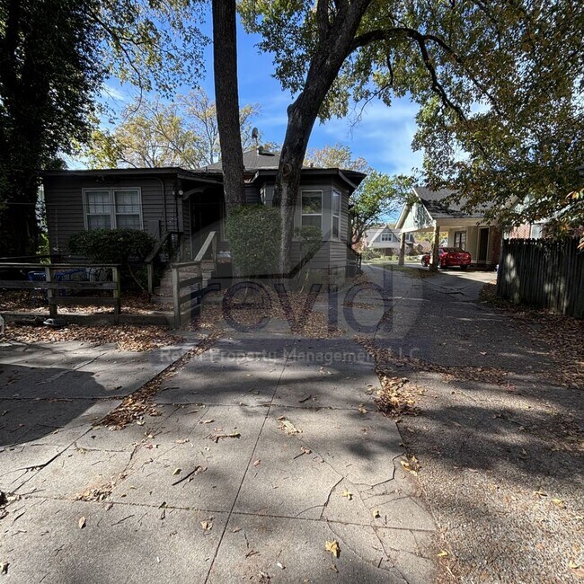 Building Photo - 288 N McLean Blvd