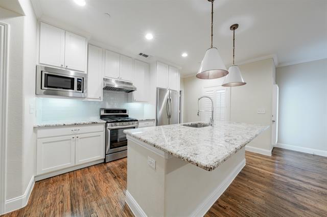 Building Photo - 4133 Hyer St