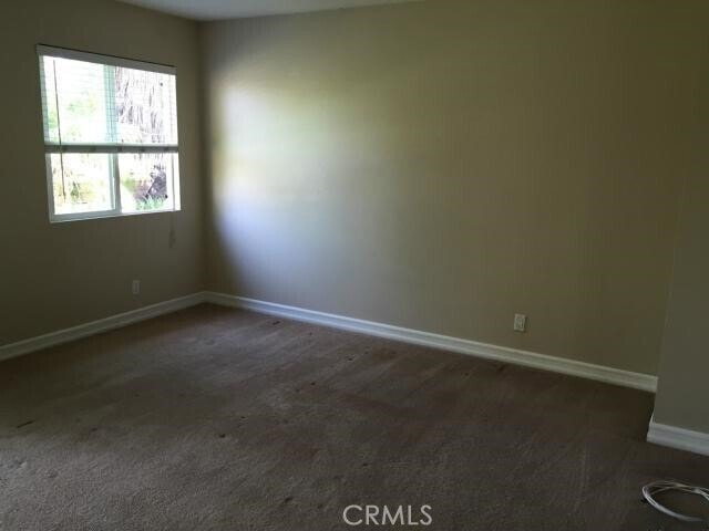 Building Photo - 3925 Hickory Ln