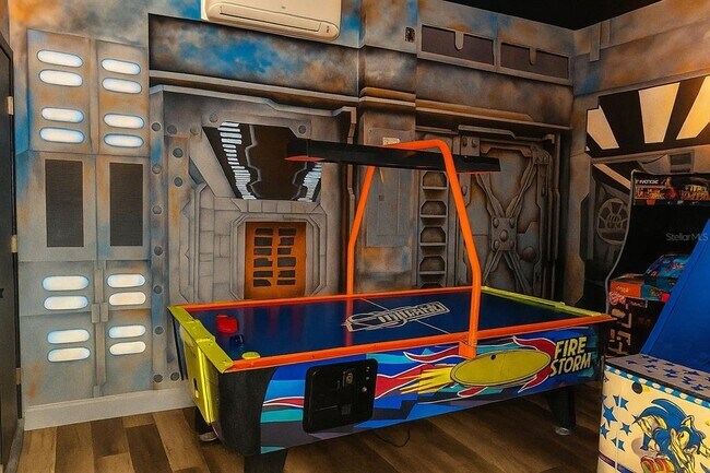 Building Photo - 7736 Linkside Loop