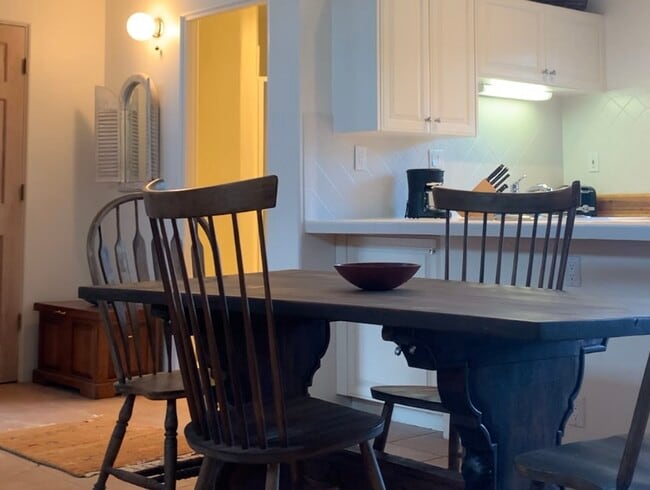 Attractive casita or guest house - 942 Paseo del Sur