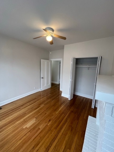 Building Photo - 4954 W Dickens Ave