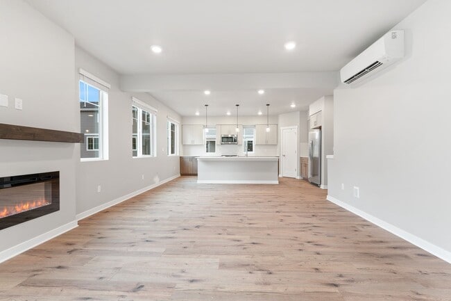 Building Photo - 4 Bed | 3.5 Bathroom | 1800 Sq Ft | $3,650