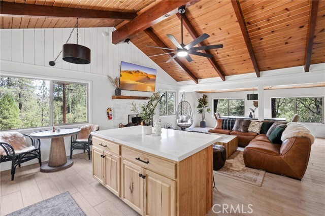 Building Photo - 41625 Thrush Ct