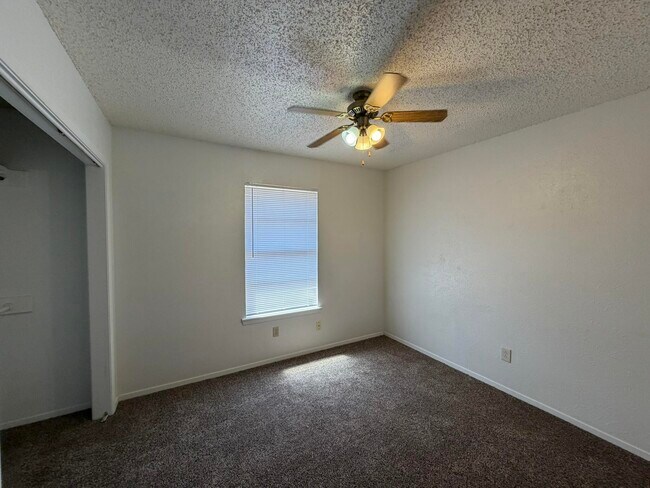 Building Photo - 7501 Avenue W
