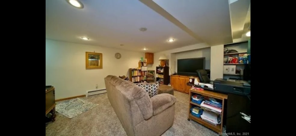 Building Photo - 117 Snipsic Lake Rd