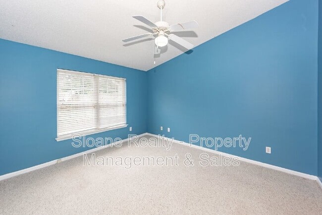 Building Photo - 1307 Apex Ln