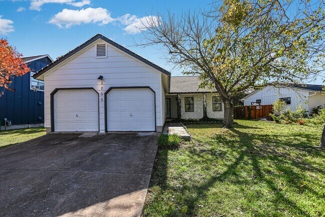 Building Photo - 3705 Alexandria Dr