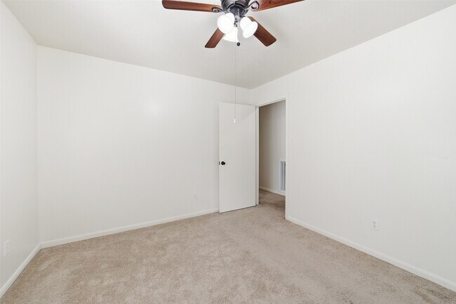 Building Photo - 1914 Abby Aldrich Ln