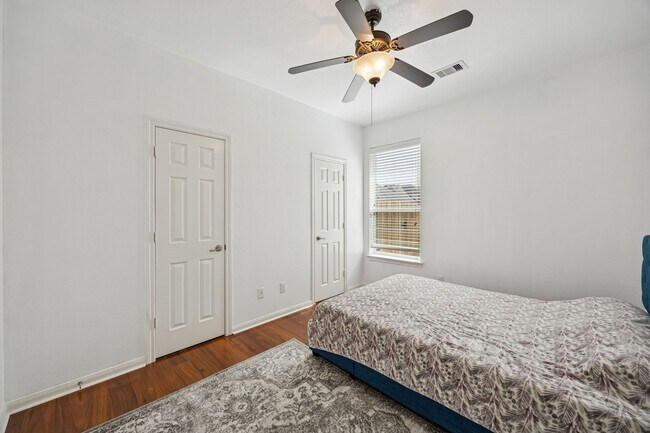 Building Photo - 18126 Rustic Brook Ct