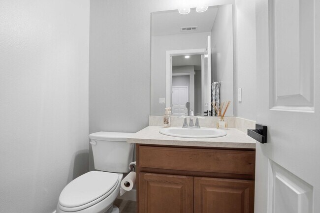 Building Photo - Highly Sought-After Next Gen Home with Private Downstairs Suite in Gated Valencia Community