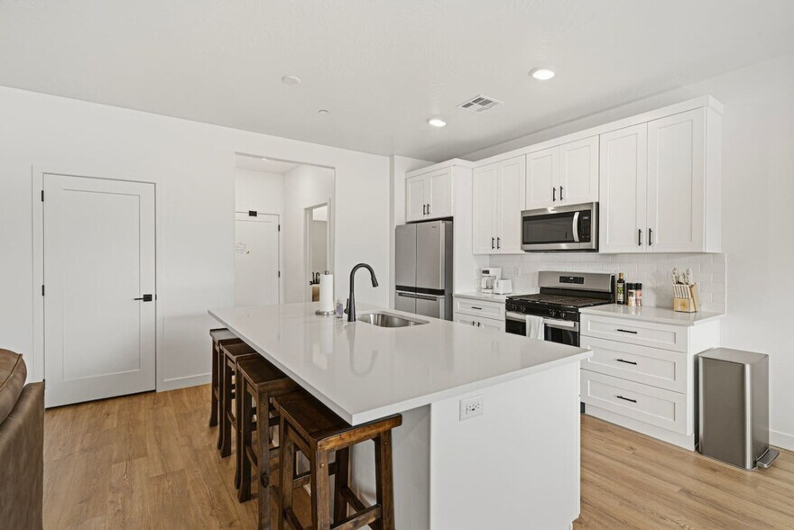 Building Photo - 1709 Ripple Rock Dr