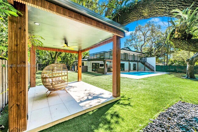 Building Photo - 11340 SW 74th Ct