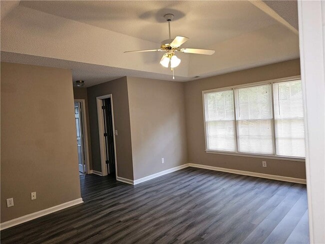 Building Photo - 2639 Summerfield Way NW