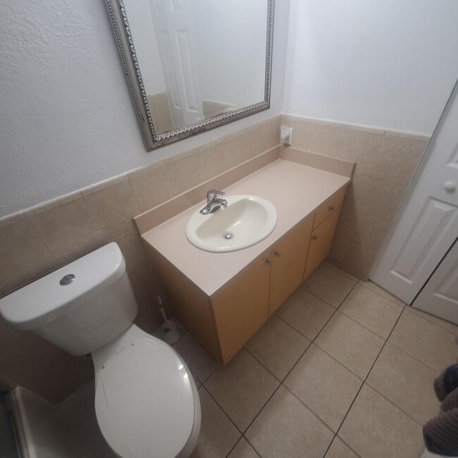 Building Photo - 7151 Miami Lakes Dr