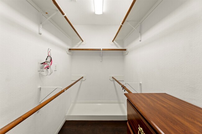 Building Photo - 3406 Inverness Path Lane