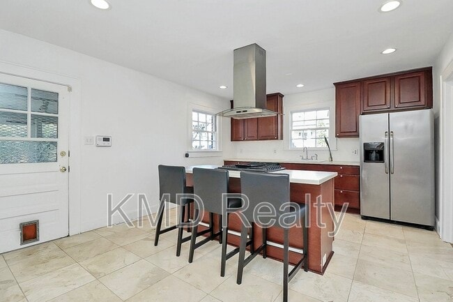 Building Photo - 1400 Matheson Ave