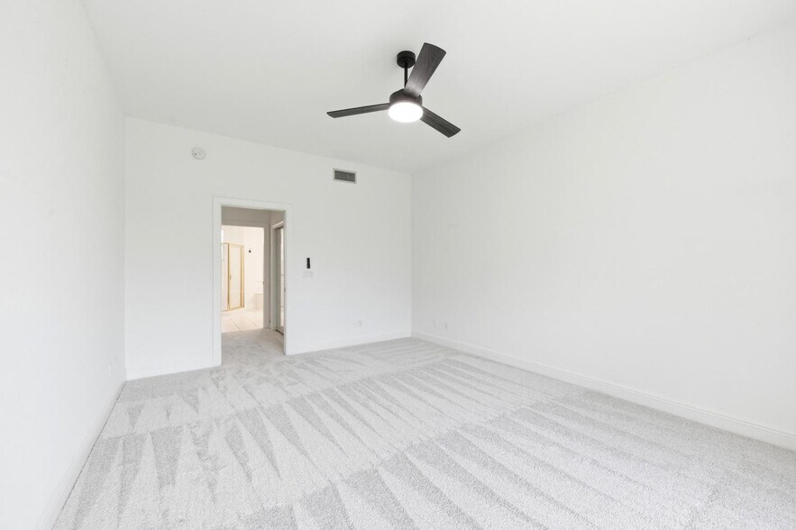 Building Photo - 658 Vintage Reserve Cir