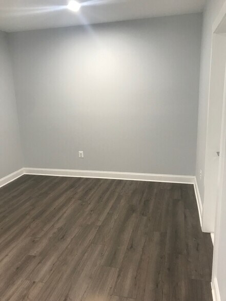 Building Photo - 12602 Thompson Rd