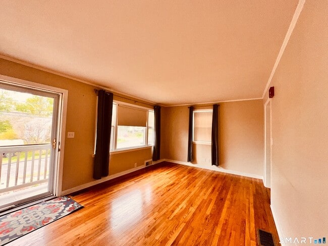 Building Photo - 33 Jepson Ln