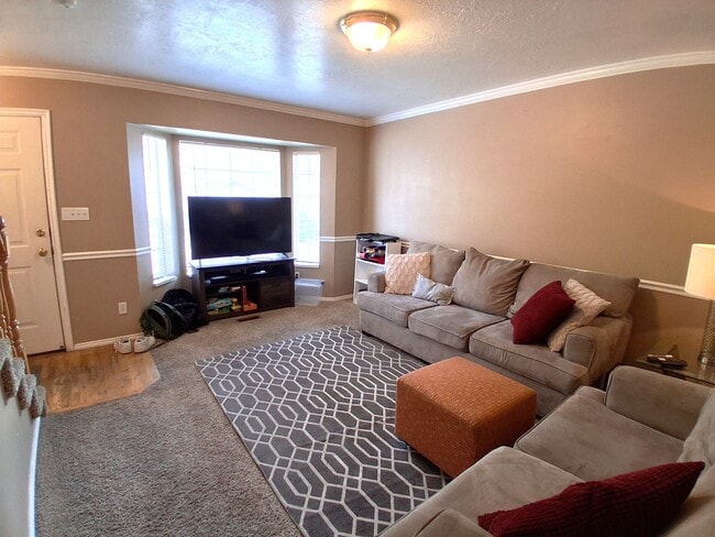 Building Photo - 361 N 700 E