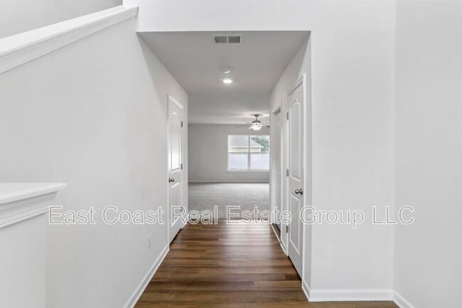 Building Photo - 87 Eakins Ln