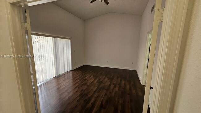 Building Photo - 5084 NW 112th Ct