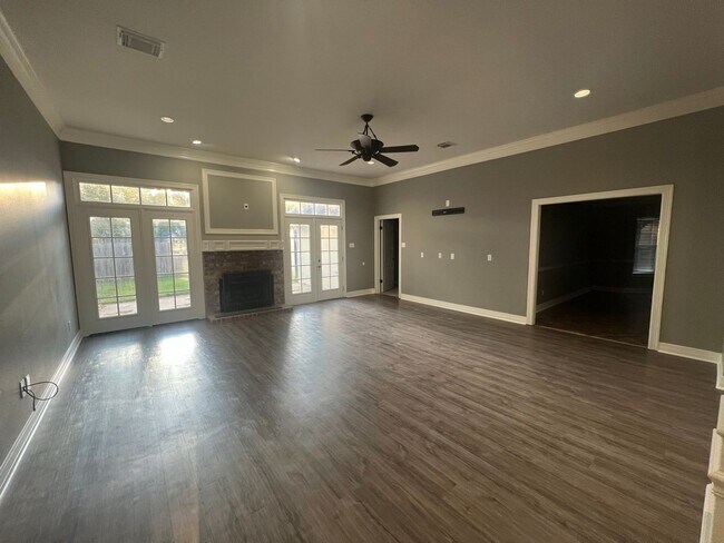 Building Photo - BAY HILLS SUBDIVISION. BENTON SCHOOLS