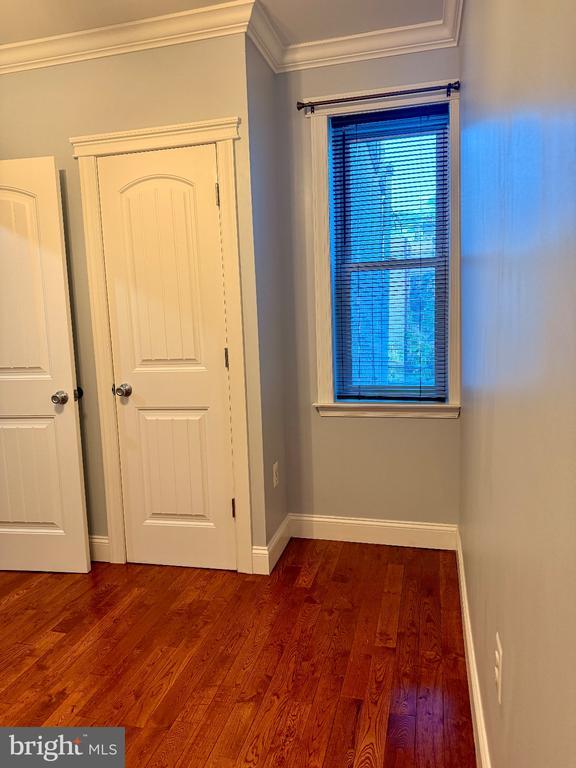 Building Photo - 1407 S 28th St