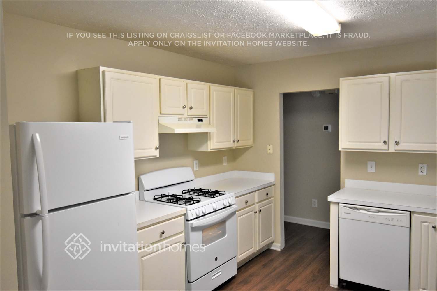 Building Photo - 3676 Southwick Dr NW