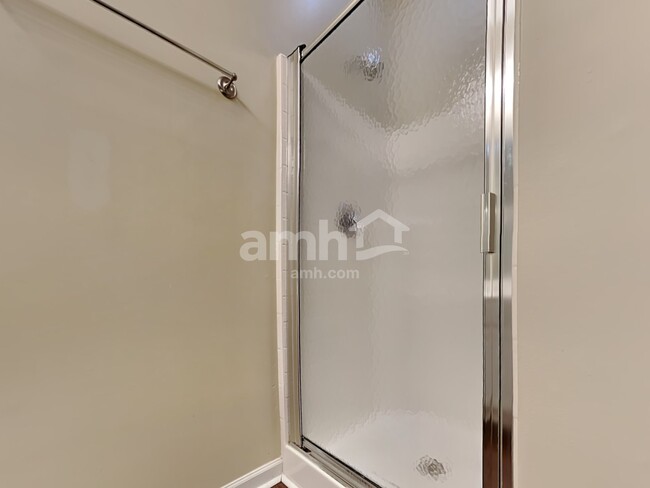 Building Photo - 106 Blue Beech Ct
