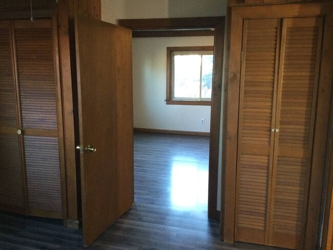 Building Photo - Charming 3-Bedroom Home with Back Deck & Central Air