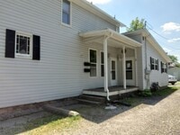 Building Photo - 813 S 8th St