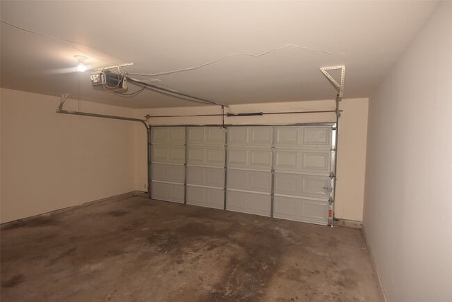 Building Photo - 1035 Junction Ct