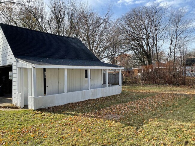 Building Photo - 4909 Florida Ave SW