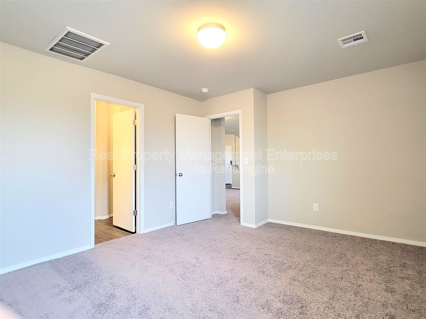 Building Photo - 1408 Chuck Wagon Dr