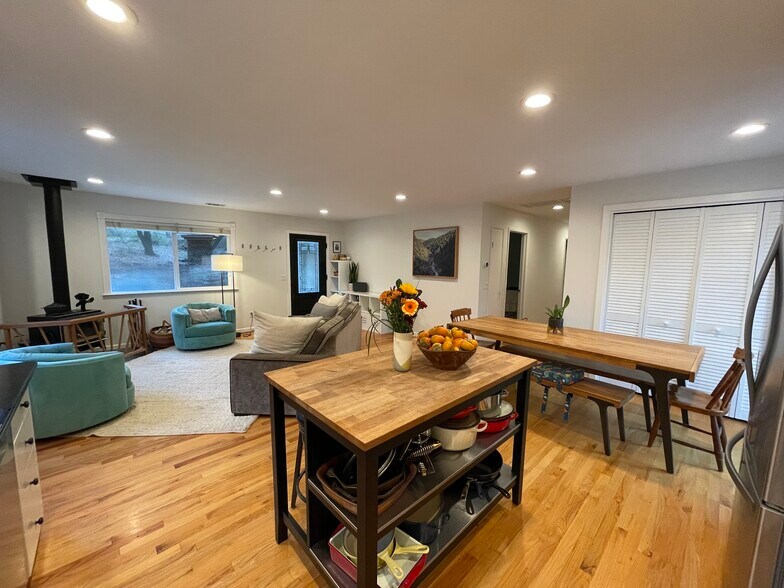 Building Photo - 17497 Shoshoni Trail Ct