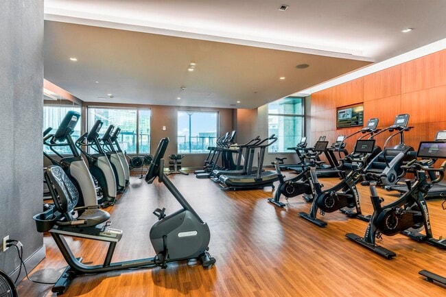 Building Photo - 99 Hudson St