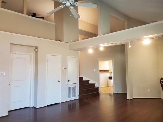 Building Photo - 1704 Quail Run Dr