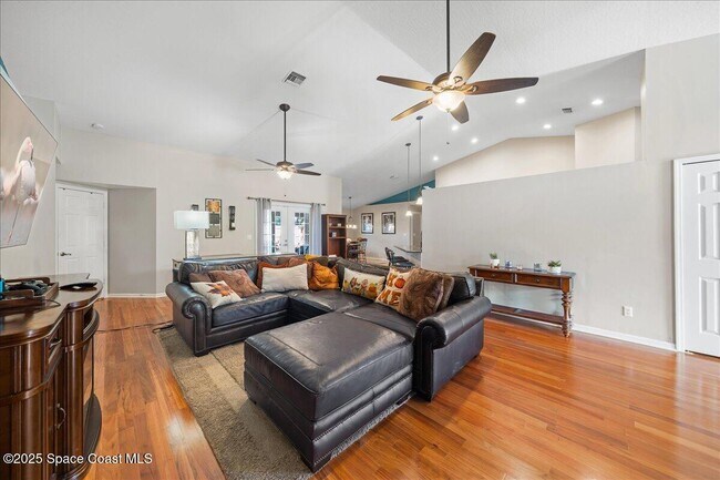 Building Photo - 1235 Pemberton Trail