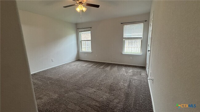 Building Photo - 406 Stonewall Ridge