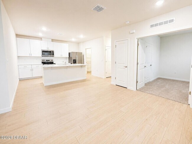 Building Photo - 2500 Kinsale Ln