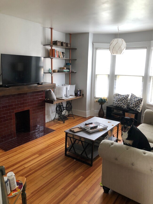 Building Photo - 643 Fort Wayne Ave