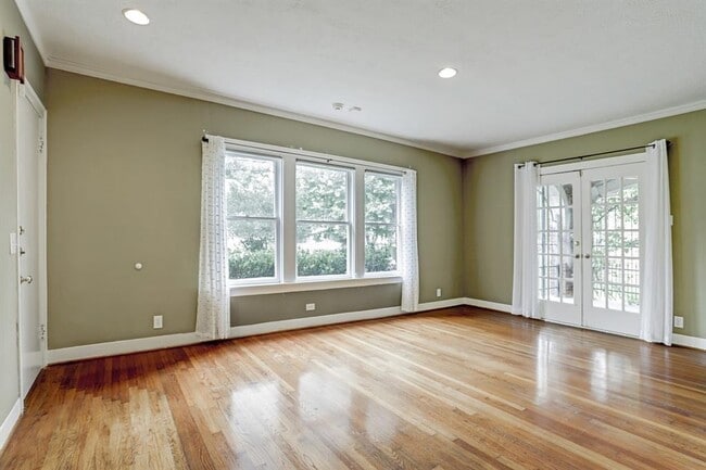 Building Photo - 1710 Rosedale St