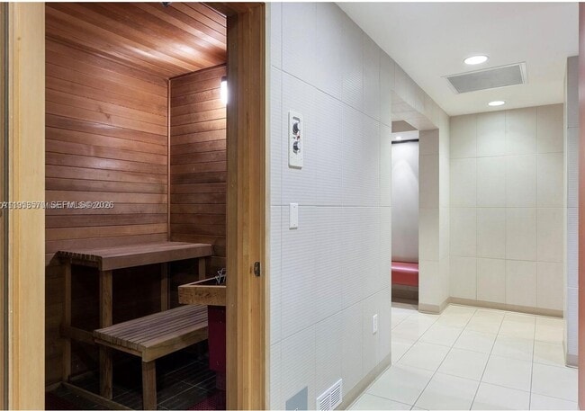 Building Photo - 300 S Biscayne Blvd