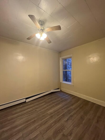 Building Photo - 67 W 53rd St